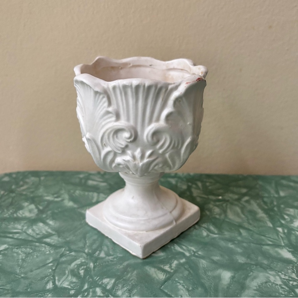 Vintage Embossed White Ceramic Vase #5594 Japan 1950s